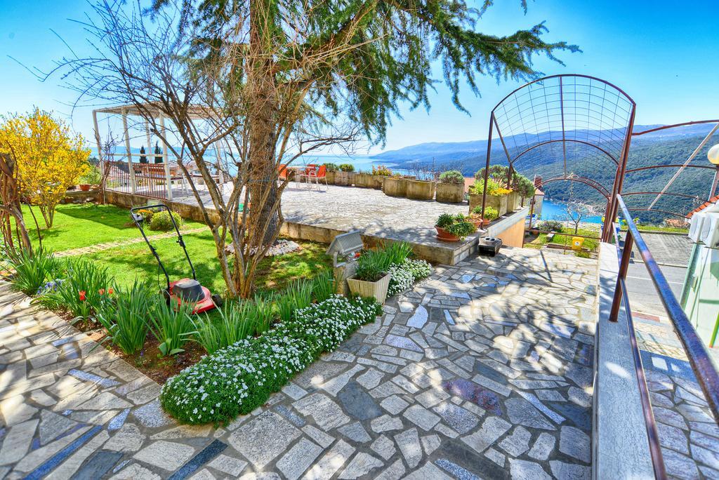 Apartments Creska 629 Rabac Bagian luar foto